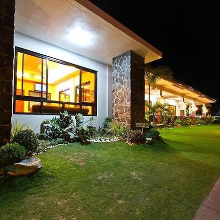 La Suena Brisa Beach Resort And Events Place Batangas Eksteriør billede